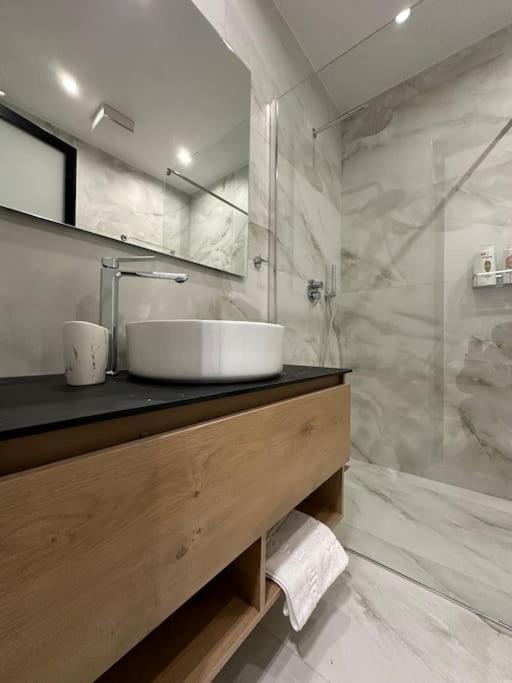 Elegant Studio - Tirana City Center Екстериор снимка